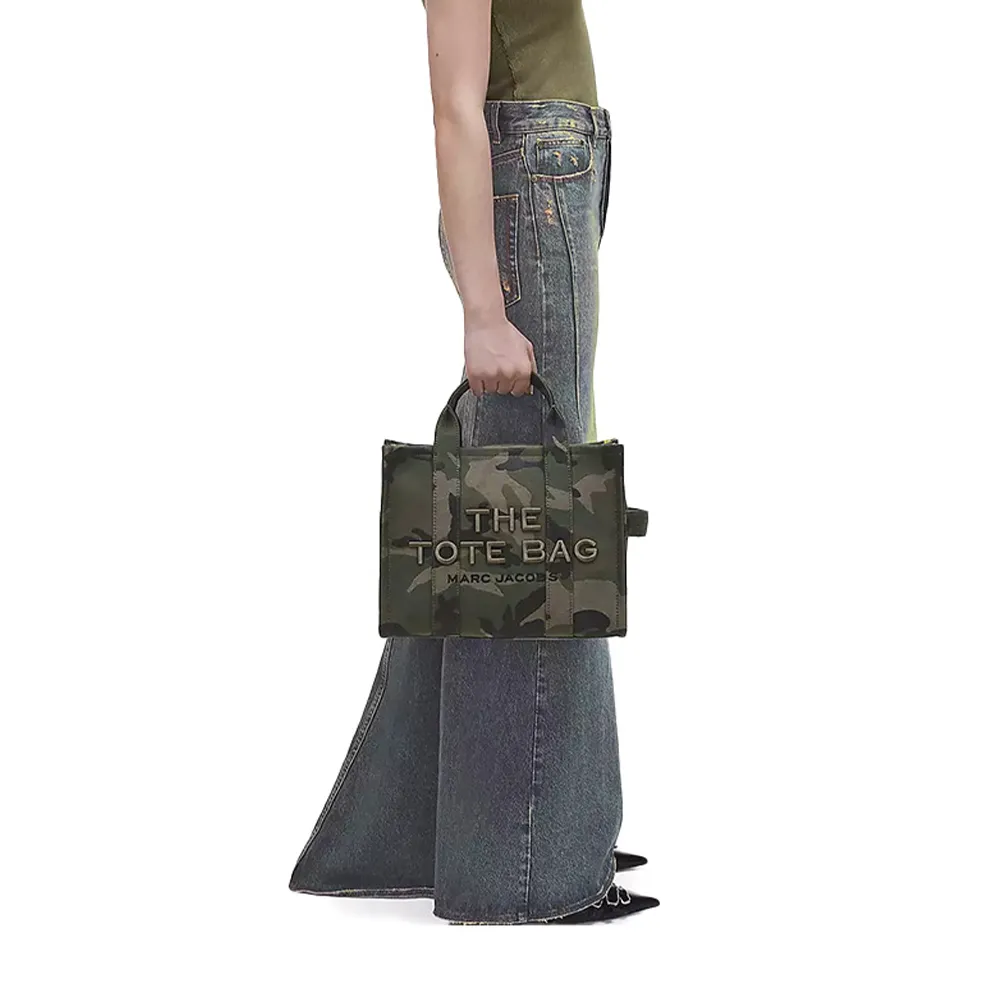 MARC JACOBS】本季精選MJ THE TOTE 中型迷彩托特包- momo購物網- 好評