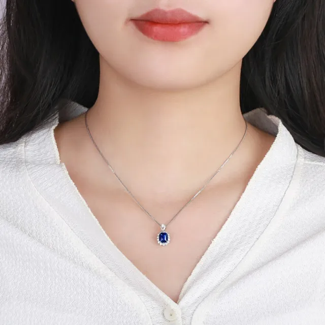 海斯珠寶 2.1克拉天然皇家藍寶石 斯里蘭卡藍寶石 18K白金鑽石吊墜 枕形切割 圍鑲設計 奢華閃耀