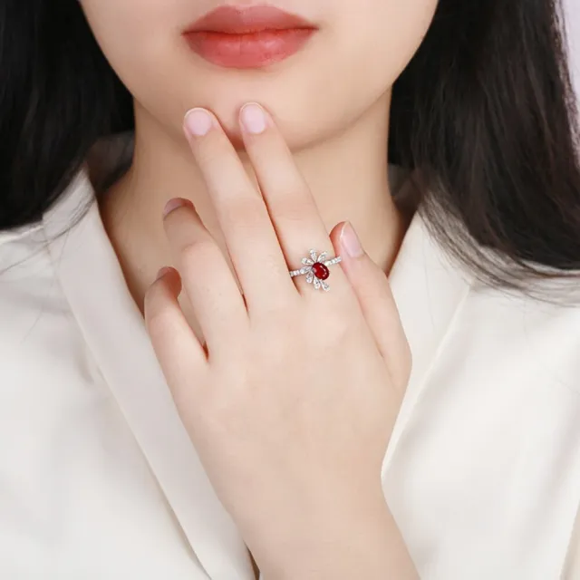 海斯珠寶 1.1克拉天然無燒鴿血紅寶石 莫桑比克紅寶石 18K白金鑽石戒指 橢圓形切割 花綻造型