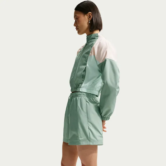 【NIKE 耐吉】短褲 女 運動褲 AS W NSW MR ESSNTL WVN SHORT 綠 FV7558-006