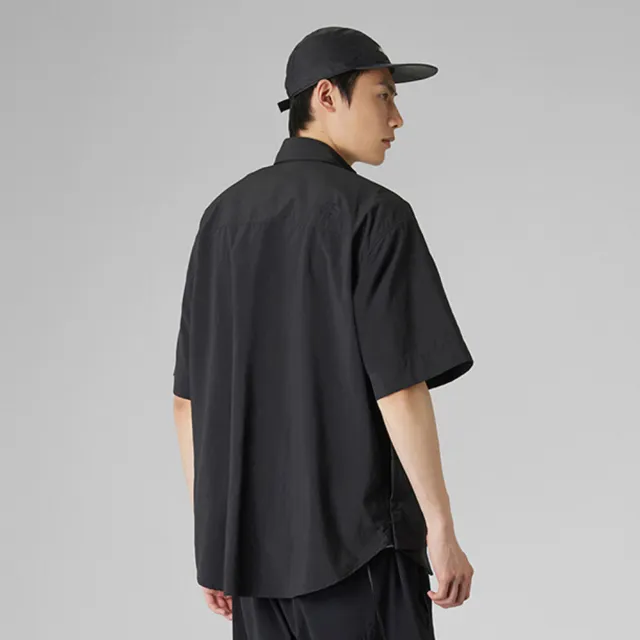 【The North Face】北面UE男款黑色COOLTOUCH觸膚涼感短袖襯衫｜8F6CJK3