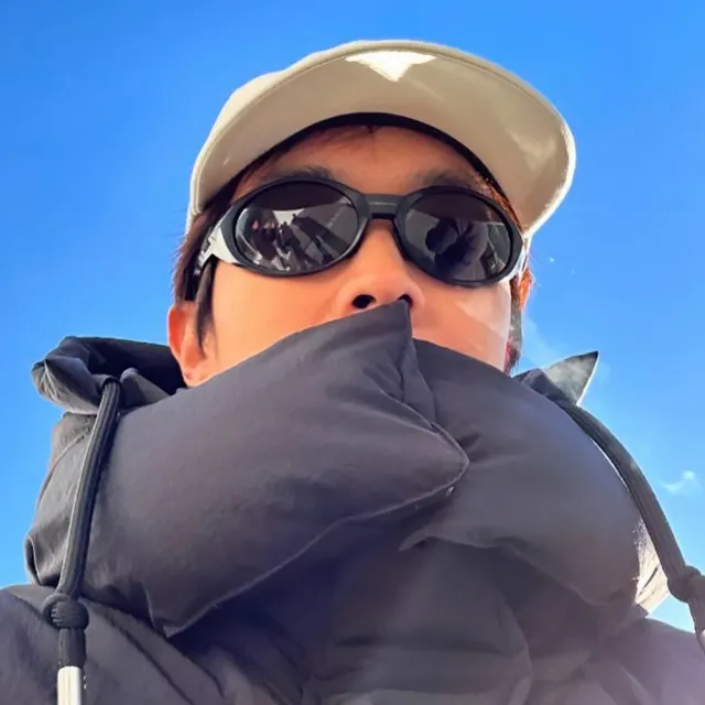 【Oakley】Eyejacket redux 經典橢圓墨鏡(OO9438 01、 26)