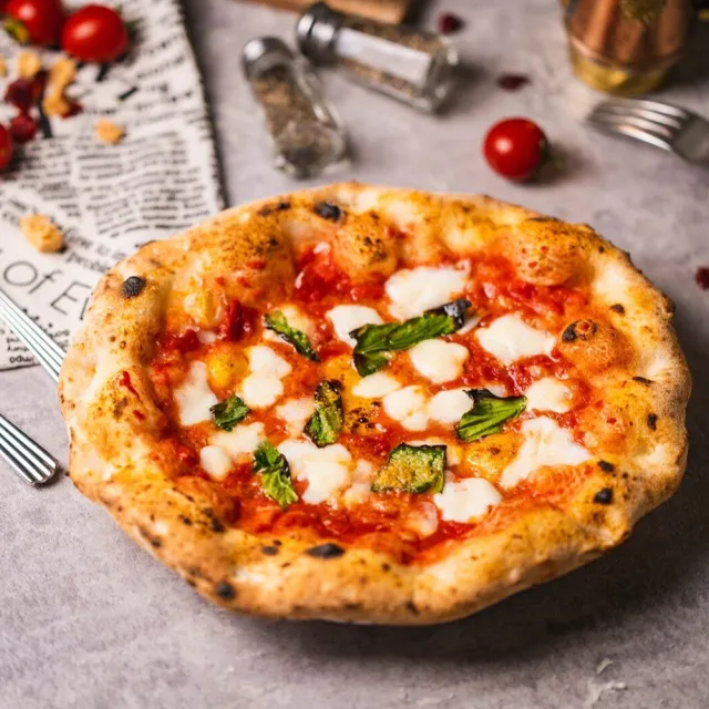 【Gino世界冠軍披薩】8吋披薩6片免運組 任選口味(純手工製作 pizza 會有些許誤差)