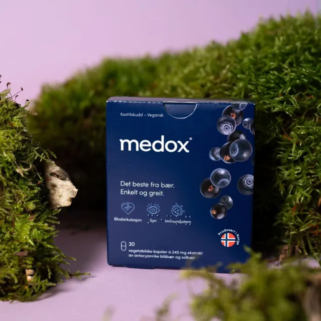 【Isbjorn 北極熊保健專家】頂級深海魚油膠囊一瓶+Medox藍莓花青素膠囊一盒(保健禮盒120顆/瓶+30顆/盒)