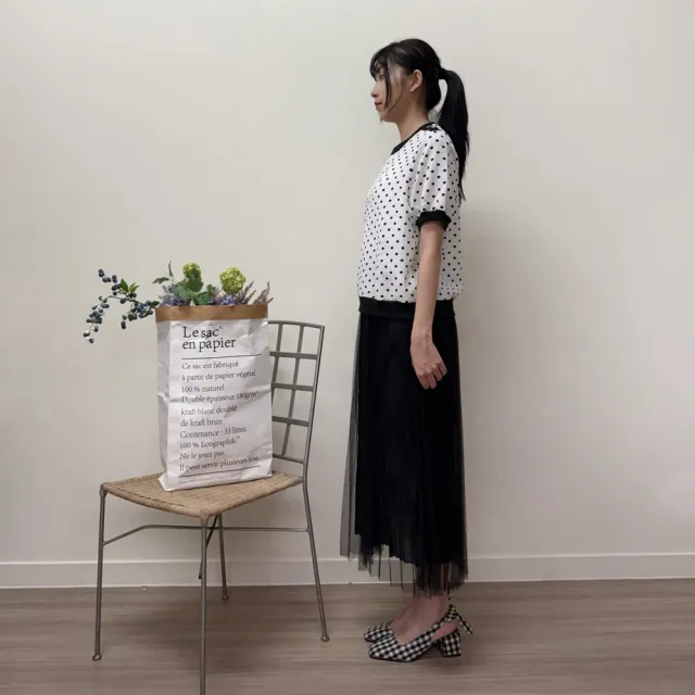【Hana Mokuba】花木馬日系女裝側肩花釦點綴點點上衣