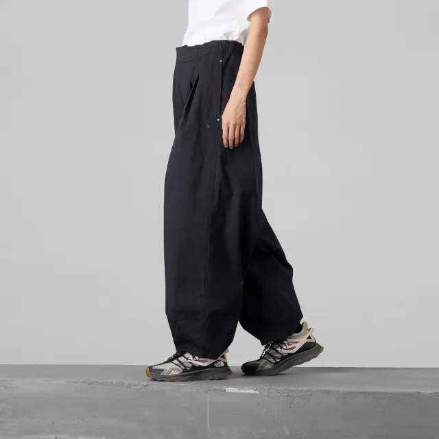 【The North Face】北面UE女款黑色DWR防潑水休閒長褲｜8FC2JK3