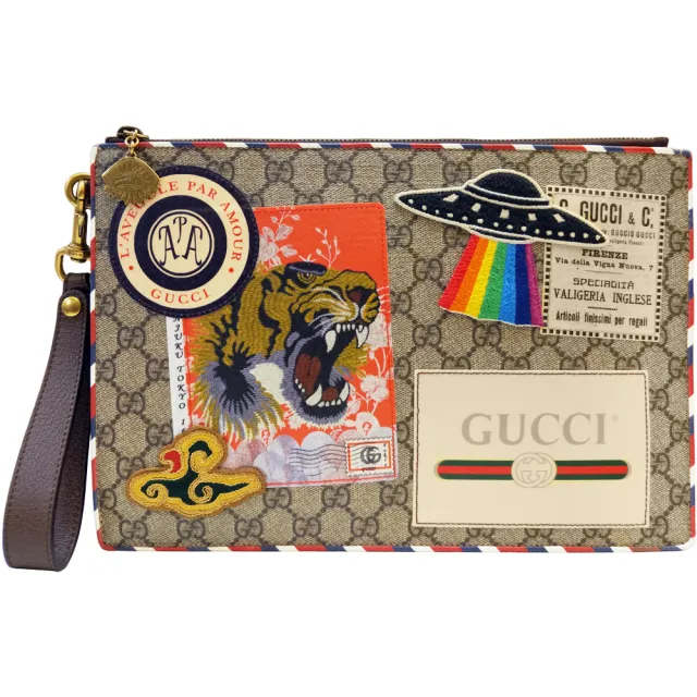 【GUCCI 古馳】473915 經典GG supreme帆布徽標圖騰掛腕手拿包(棕色)