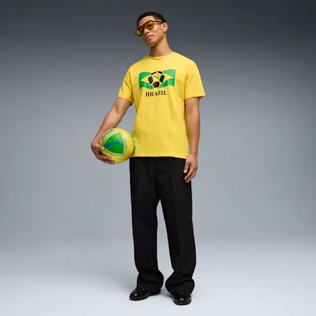 【PUMA】短袖上衣 男 足球巴西 歐規 Fan 黃綠 66070011