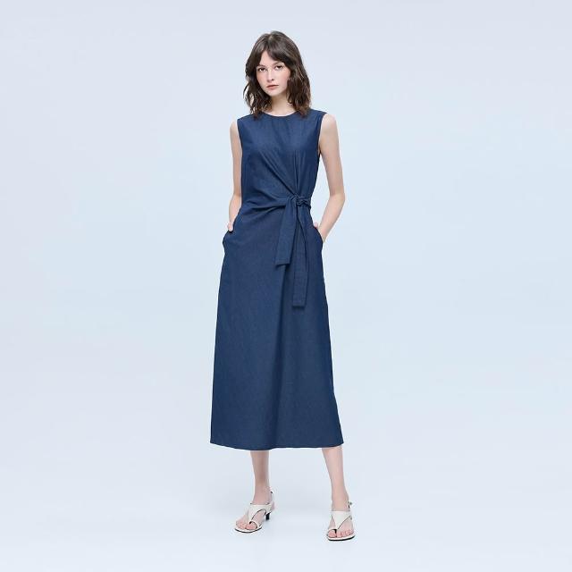 【ILEY 伊蕾】腰扭綁帶結造型牛仔洋裝(深藍；M-XL；1261318709)