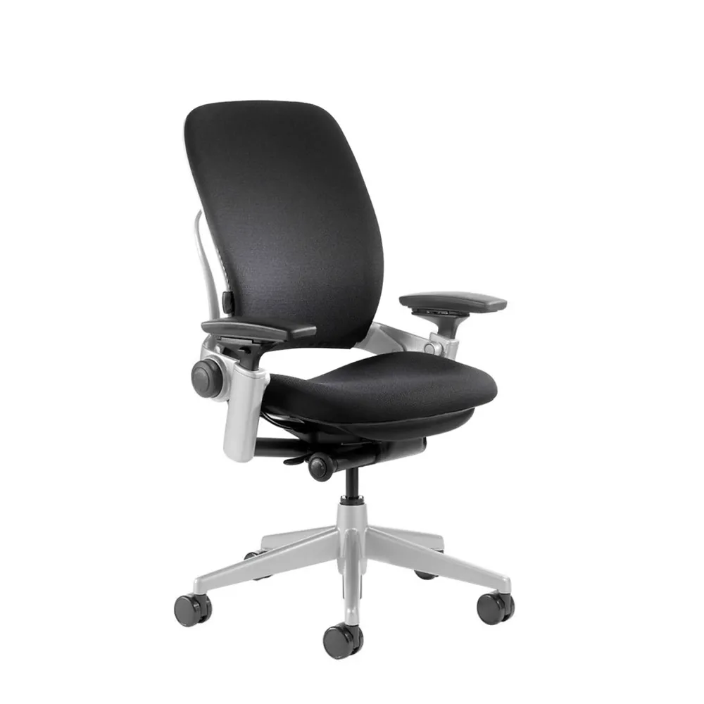 【Steelcase】Leap Chair 全功能款人體工學辦公椅｜3D KNIT｜淺色殼黑色座墊銀五爪(Steelcase Leap Chair)