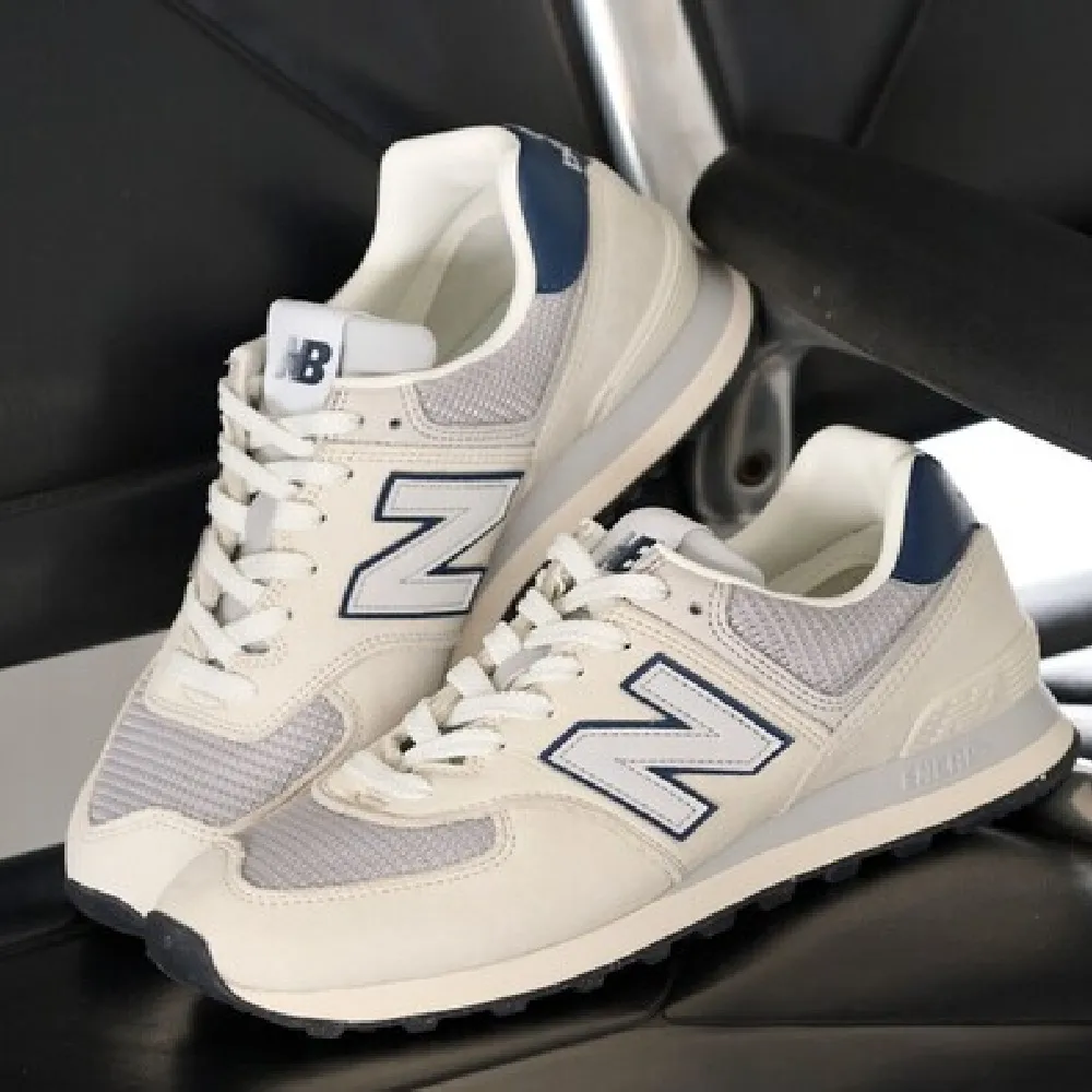 NEW BALANCE】574系列米白藍男女款休閒鞋麂皮復古(U574SRR) - momo購物 