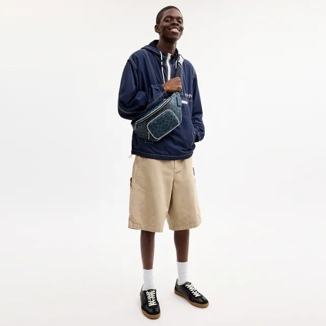 【COACH】蔻馳官方直營 TRAVIS 35 經典 SIGNATURE 腰包 胸包-SV藍色經典標誌(CET44)