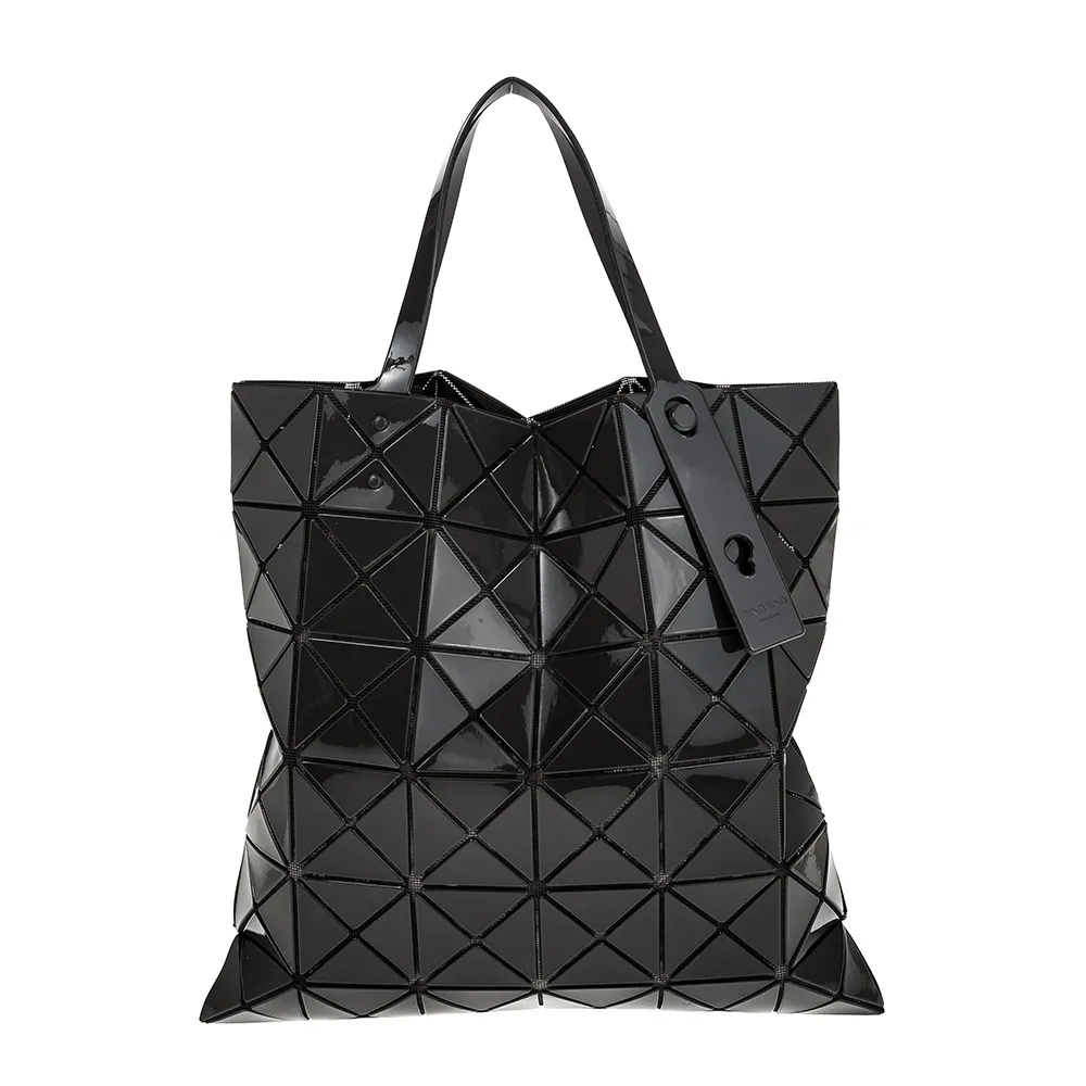 【ISSEY MIYAKE 三宅一生】BAOBAO 新款LUCENT ONE-TONE三角格6X6手提包(CHARCOAL)