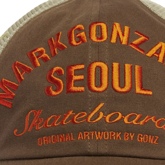 【Mark Gonzales】LETTERING 卡車帽 - 咖啡色