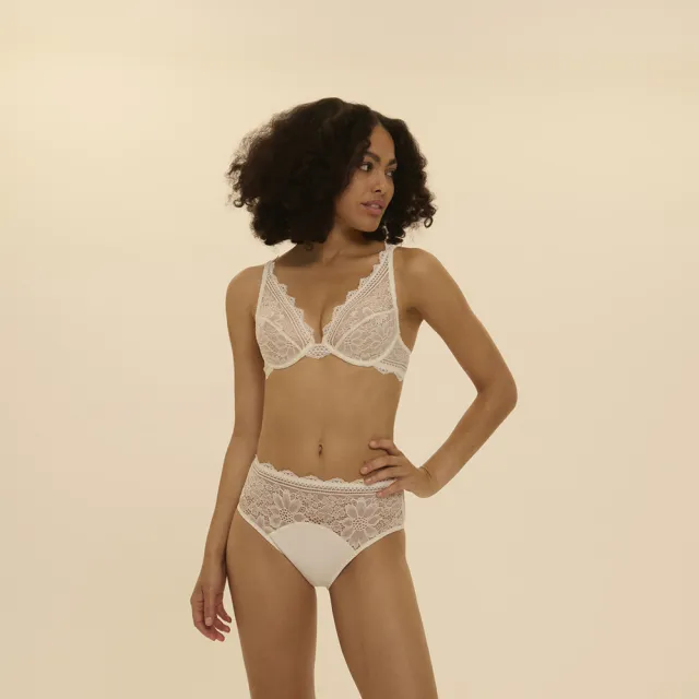 【Simone Perele 西蒙佩兒】無襯內衣｜FREESIA 小蒼蘭 義大利頂級蕾絲 法國精品 極致柔軟 象牙白 白色內衣