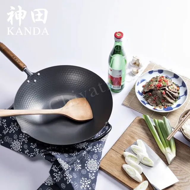 【神田】KANDA 日本製 窒化鐵 槌目紋 無塗層鐵炒鍋 鐵鍋 IH爐可用鍋 33cm(贈玻璃鍋蓋+木鏟)