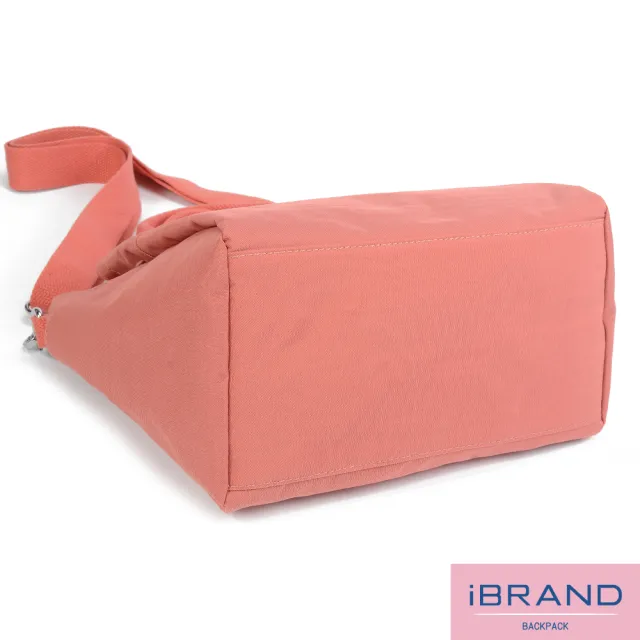 【iBrand】雙11 輕盈多隔層素色防潑水尼龍側背包(防水包 豆沙粉)