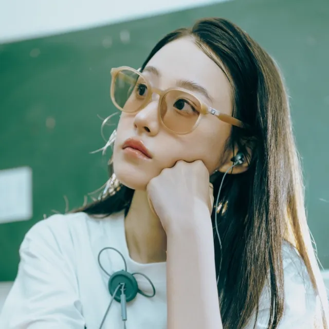 【KlassiC.】aeae 摺疊墨鏡 韓星私服標配 設計師品牌 aeae 跨國聯名計畫 附聯名限定摺疊墨鏡收納包