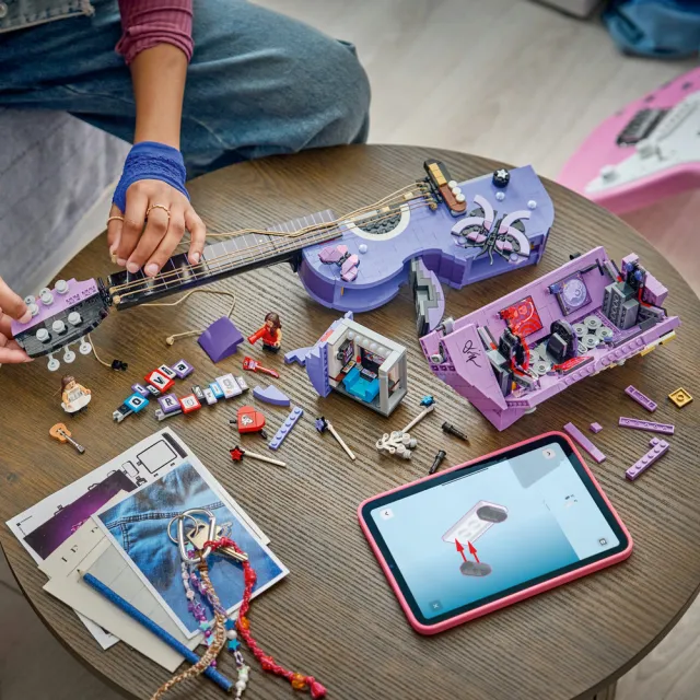 【LEGO 樂高】Editions 43031 奧莉維亞．羅德里戈的雙合一吉他(創意遊戲 居家擺設 禮物 玩具)