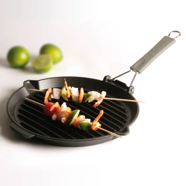 【STAUB】戶外摺疊式手柄圓形琺瑯鑄鐵煎烤盤27cm-黑色(德國雙人牌集團官方直營)