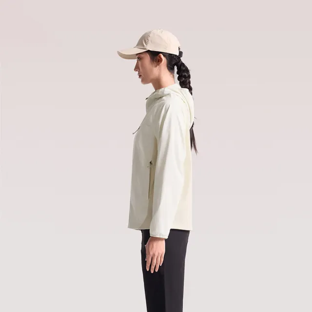 【The North Face】北面女款米色FLASHDRY速乾防曬可打包連帽外套｜8HRBJN5