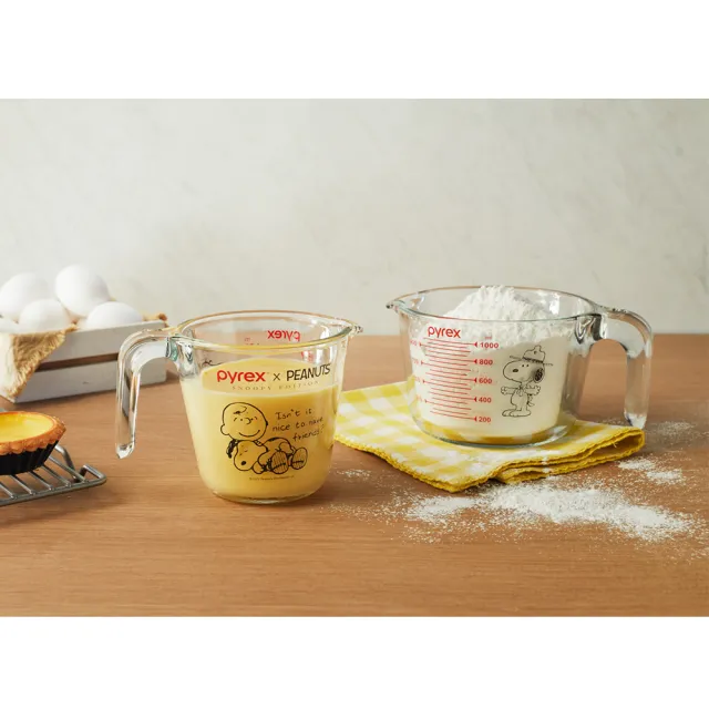 【CorelleBrands 康寧餐具】Pyrex Snoopy 耐熱玻璃 易清潔 單耳量杯500ml(兩入組)