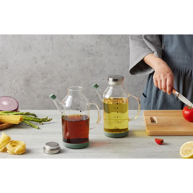 【CorelleBrands 康寧餐具】2入 Snapware 多功能耐熱玻璃壺750ML(附刻度/水壺/油壺/茶壺)