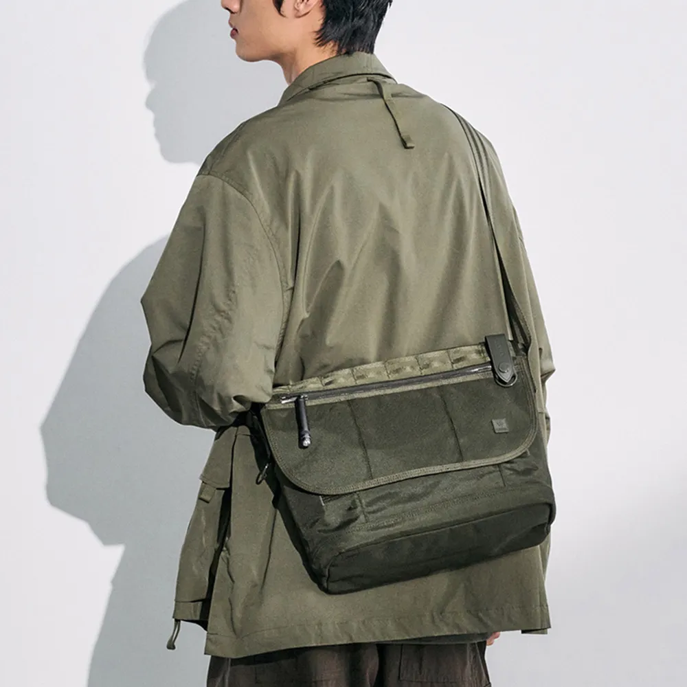 【PORTER INTERNATIONAL】自信經典NEW HEAT郵差包(森林綠)