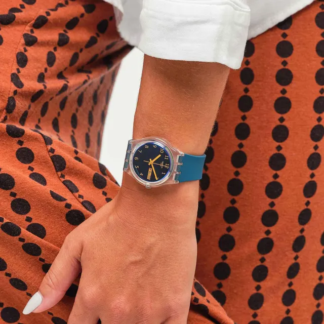 【SWATCH】BLUE AWAY 太陽光譜折射錶盤/經典手錶/男錶/女錶/瑞士製造 SO28K700(34mm)