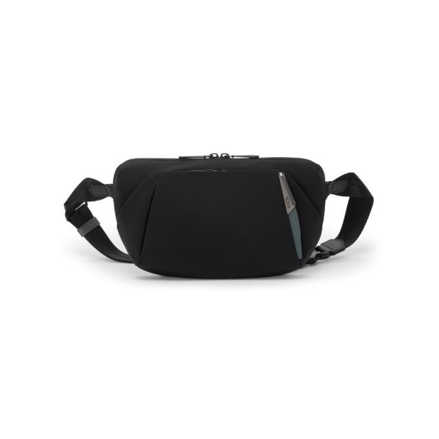 【TUMI】TUMI Axis 中型肩背包 - 黑
