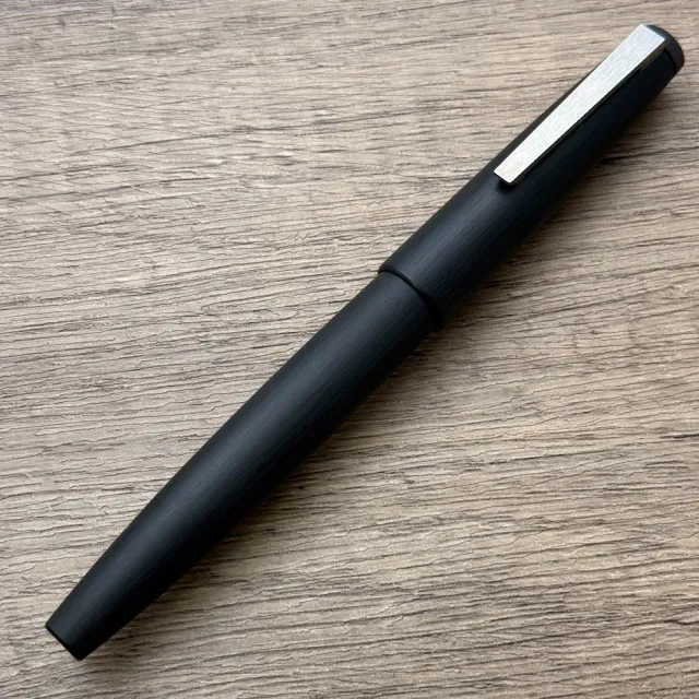 【LAMY】2000系列 301 玻璃纖維 鋼珠筆 黑