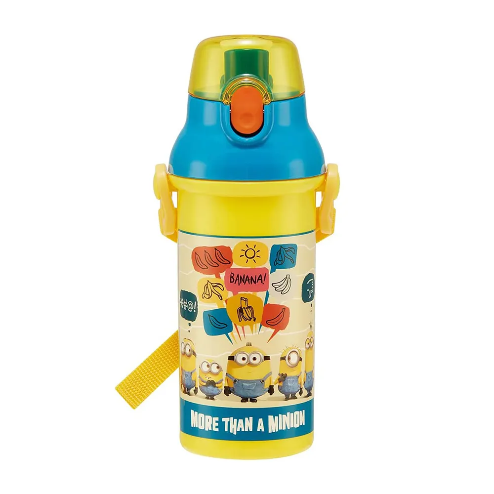 【百科良品】日本製 小小兵香蕉Banana 彈蓋直飲水壺 隨身瓶 抗菌加工 480ML(附背帶)
