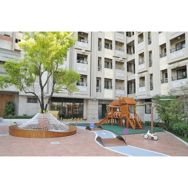 【義大天悅飯店】8/24偷殺!暑假平日不加價!2大2小含早餐或4大入住含2客早餐(入住即贈摩天輪搭乘券)