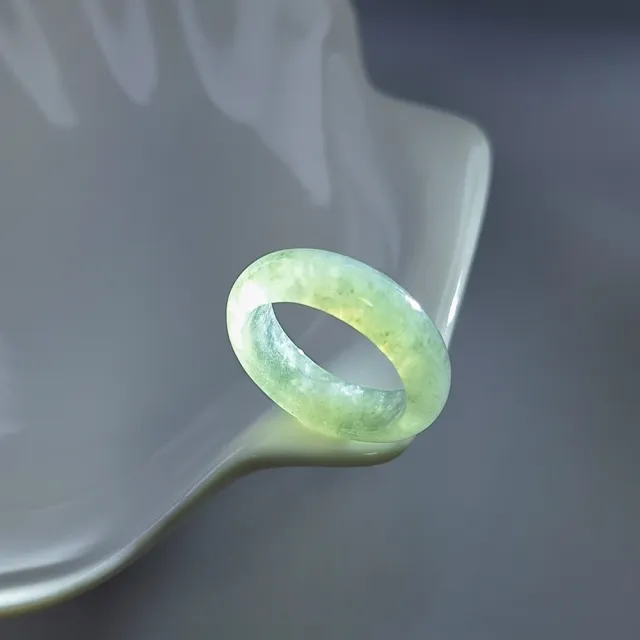 【鵝娘翡翠】天然A貨翡翠 緬甸玉 冰種起膠綠 落雪紛飛 玉戒 戒指 內徑17.3 A6132243 翡翠玉戒