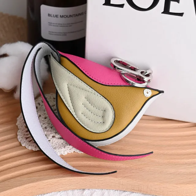 【LOEWE 羅威】PAJARO 撞色招福小鳥造型小牛皮個性鑰匙圈零錢包(粉邊)
