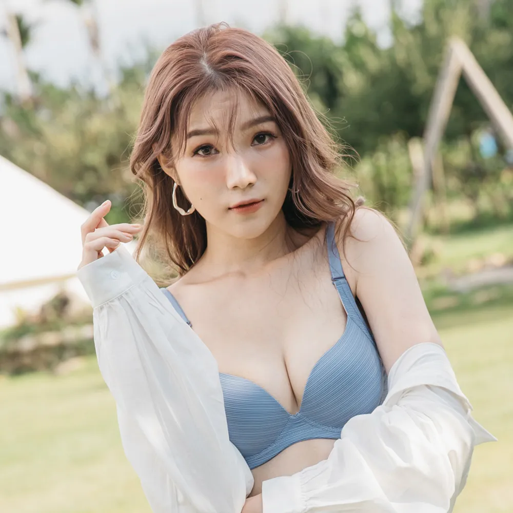 【玉如阿姨】返璞歸真內衣。無痕貼合自然集中 台灣製※0621藍(A.B.C罩 軟鋼圈 無痕 小罩杯 包副乳 集中)