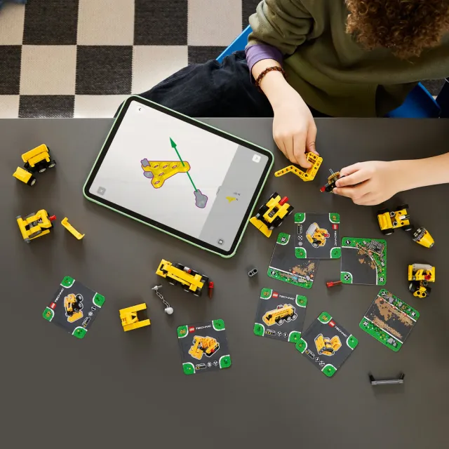 【LEGO 樂高】科技系列 42233 強大機具(STEM教育 隨機驚喜盒 禮物 玩具)