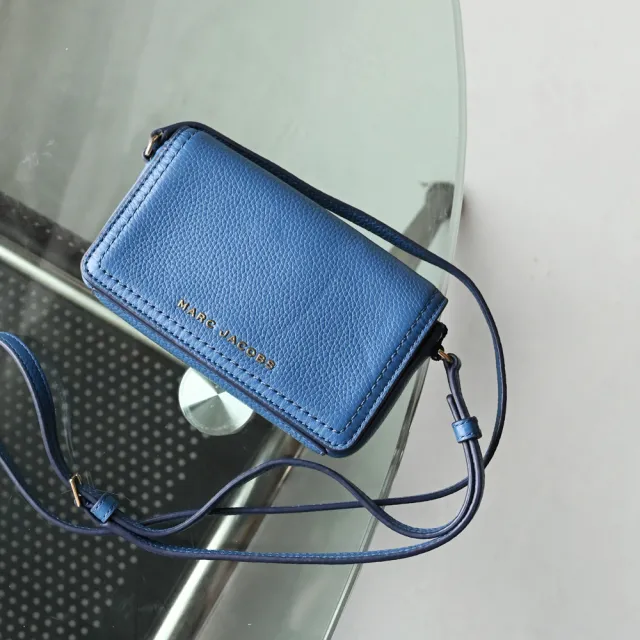 【MARC JACOBS】簡約金屬LOGO全皮革迷你方包單肩包斜背包(藍)