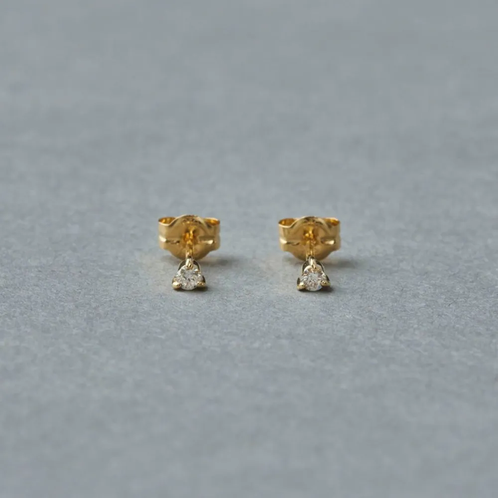 【ete】K10YG 輕奢閃耀鑽石耳環 M(金色)