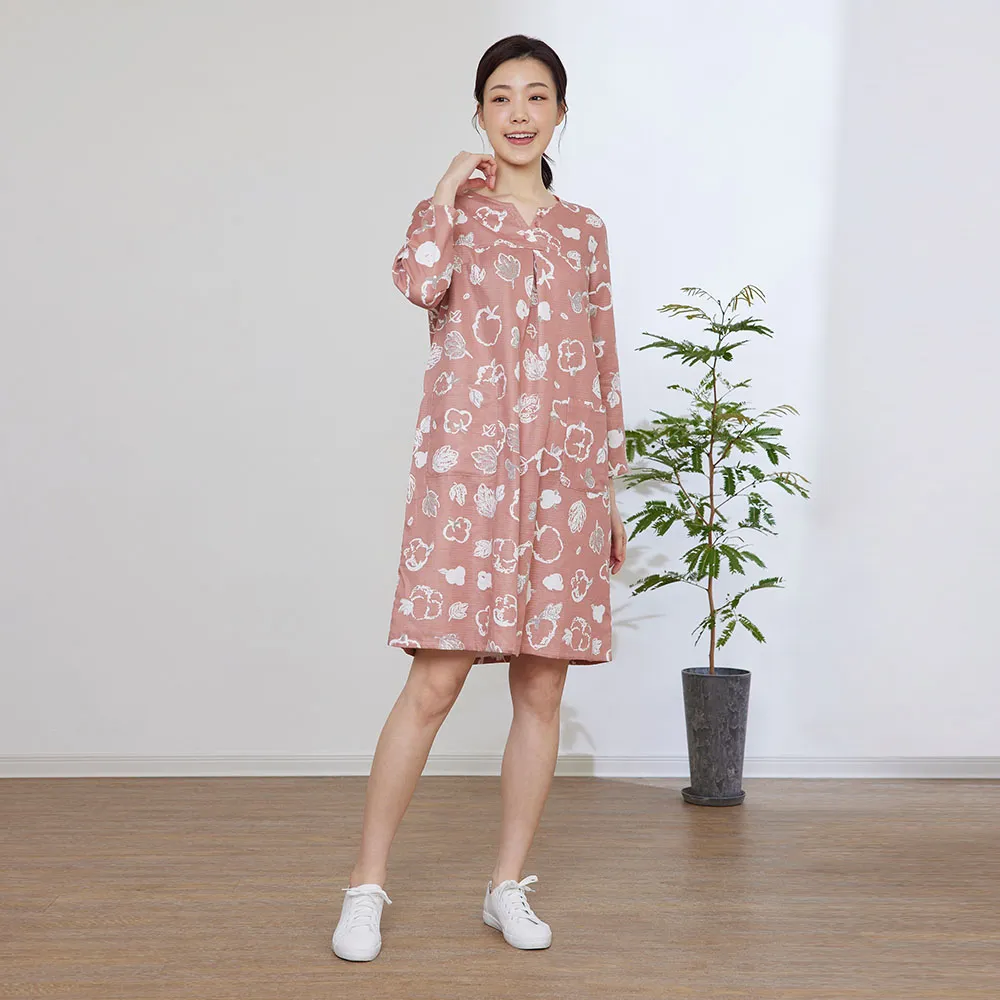 【YVONNE 以旺傢飾】出清品 雙層棉植物印花小V領長袖洋裝-薔薇粉