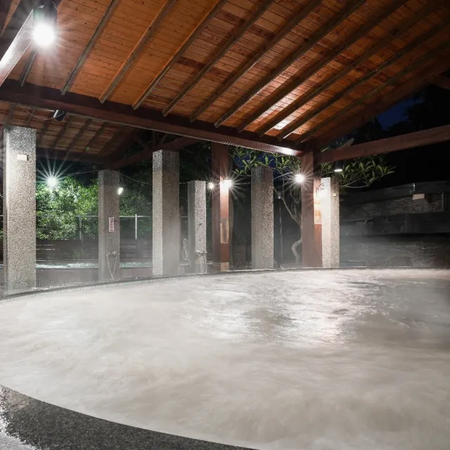 【富野飯店集團】關子嶺富野溫泉會館｜平日單人泡湯券｜假日可加價使用(MO)