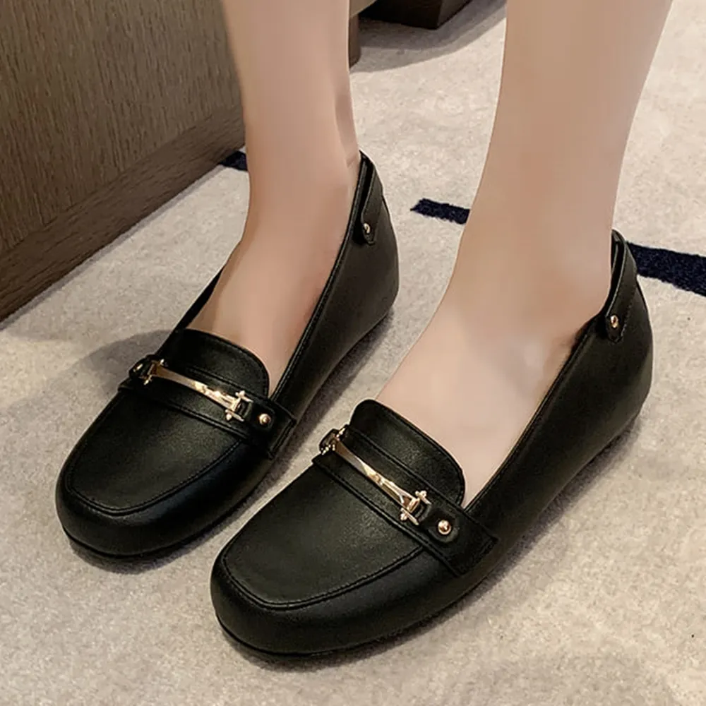 【baibeauty 白鳥麗子】MIT氣質皮革一字金屬釦方頭娃娃鞋(內增高)