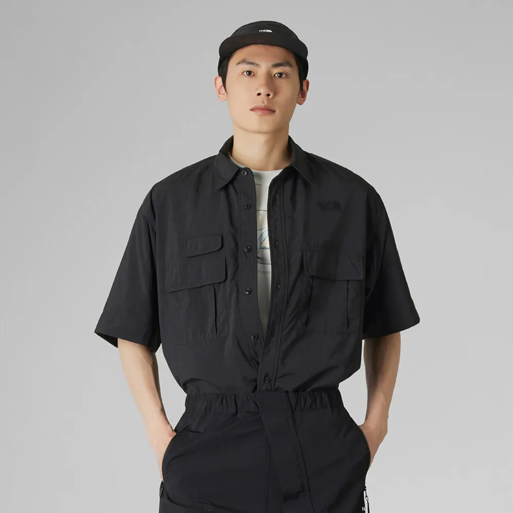 【The North Face】北面UE男款黑色COOLTOUCH觸膚涼感短袖襯衫｜8F6CJK3
