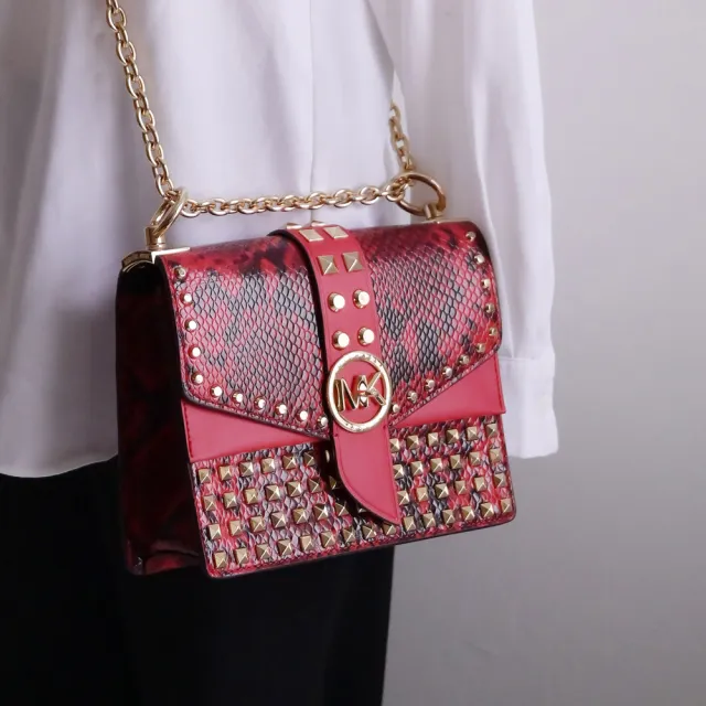 【Michael Kors】圓標金屬MK轉釦蛇紋鉚釘拼接雙蓋肩斜三用鍊包淑女包(紅)