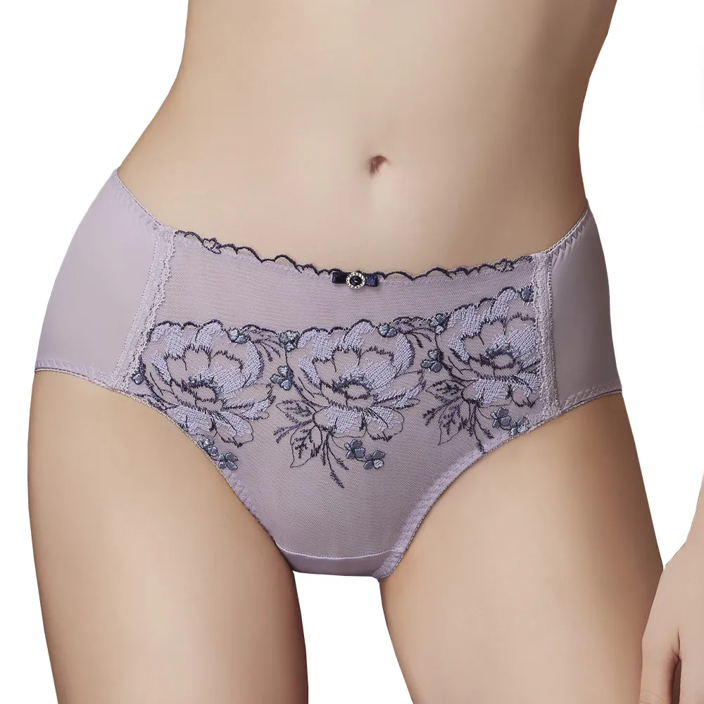 【Swear 思薇爾】仲夏玫瑰系列M-XXL蕾絲刺繡中腰三角女內褲(夏朵紫)