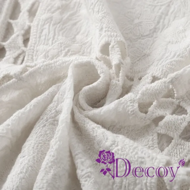 【Decoy】鏤空復古 五分飛鼠袖重工勾花罩衫外套/白
