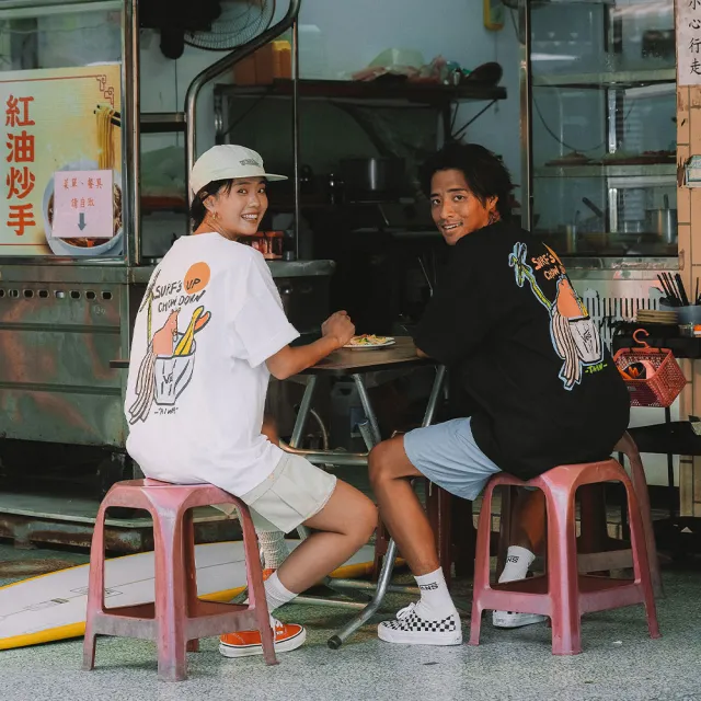 【VANS】Taiwan Culture 台灣限定 牛肉麵X衝浪 白色短袖T恤