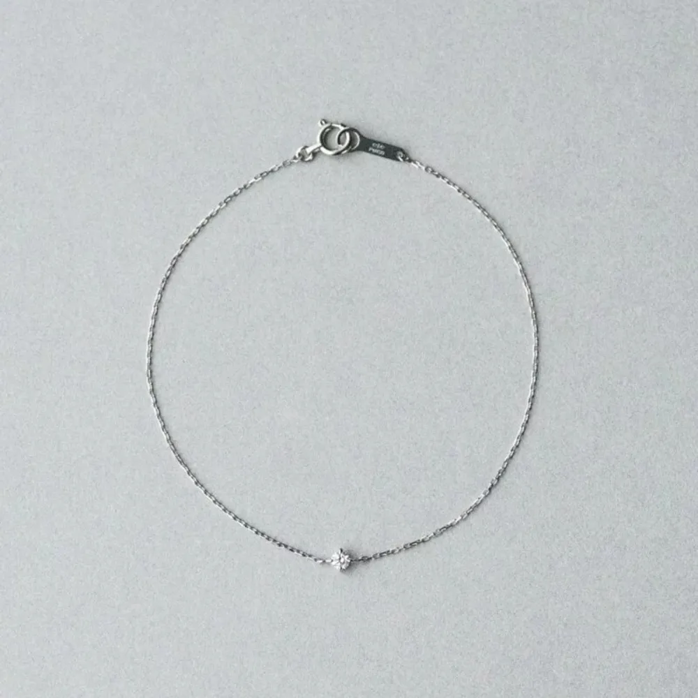 【ete】PT900/850 經典單鑽爪鑲鑽石手鍊-0.06ct(鉑金色)