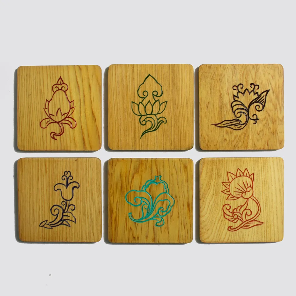 【MU LIFE 生活手創工藝品】古典襯花實木杯墊(6片套組一)