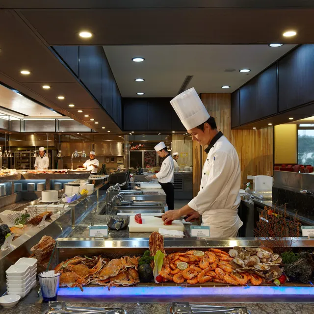 【礁溪長榮鳳凰酒店】雙人高級洋室客房一泊二食早晚餐(贈2位未滿7歲以下免費吃住)